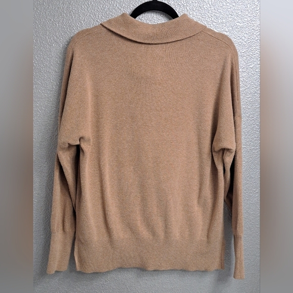 Abercrombie & Fitch Soft AF Collection Men's Beige Sweater  Size XS - Picture 9 of 10